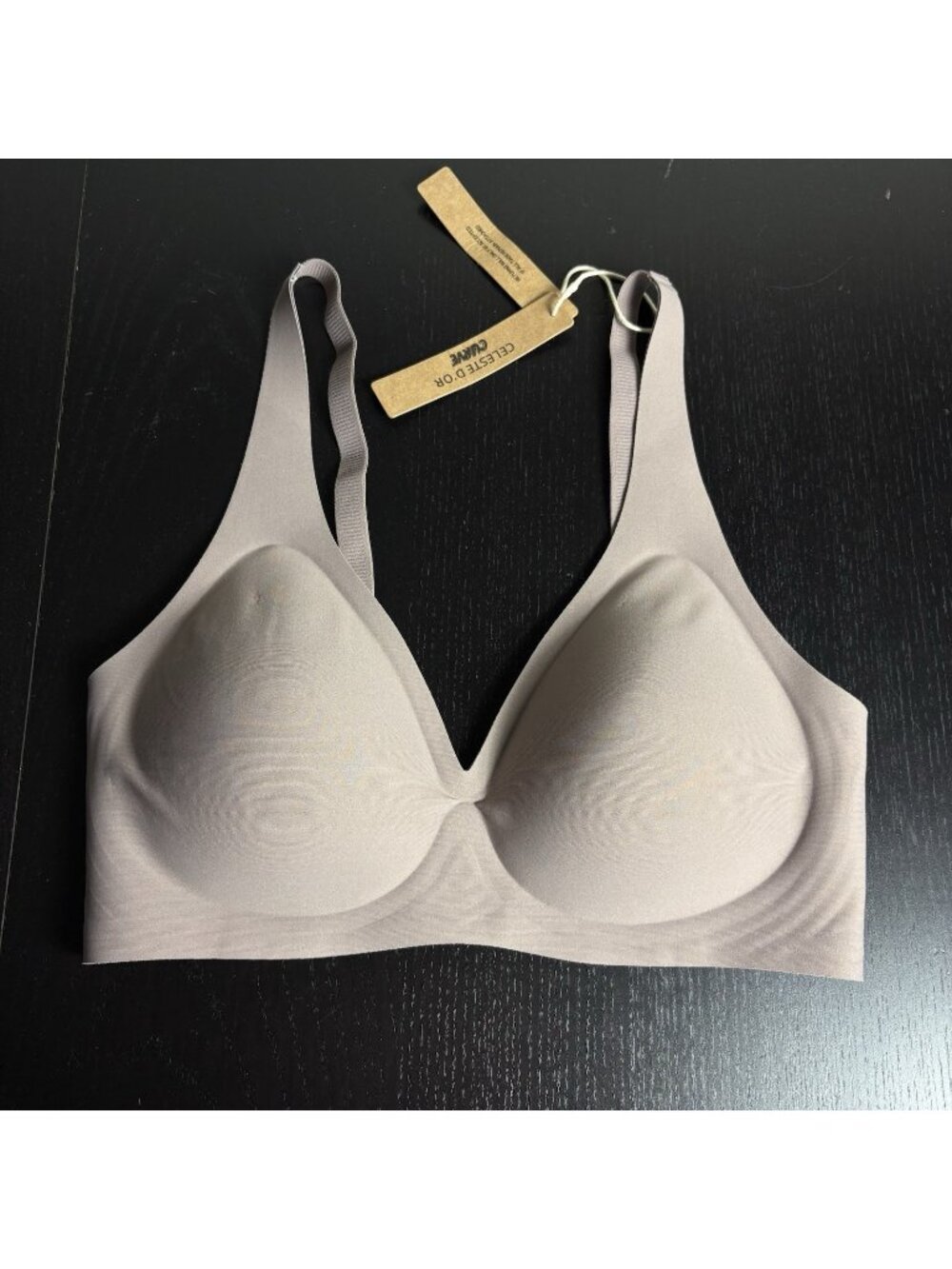 NWT CELESTE D'OR Curve Size XS Seamless Wireless Bra Light Taupe Color